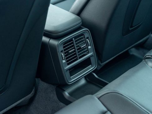 New 2025 Porsche Taycan 4 Cross Turismo image 36