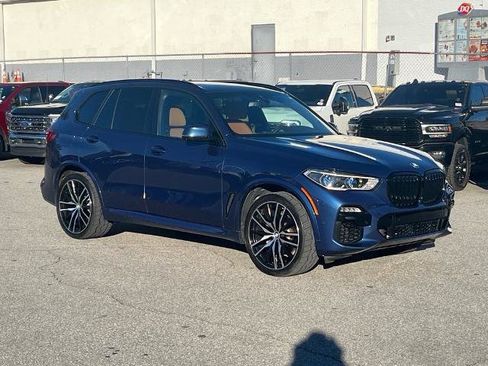 Used 2020 BMW X5 xDrive40i w/ M Sport Package image 1