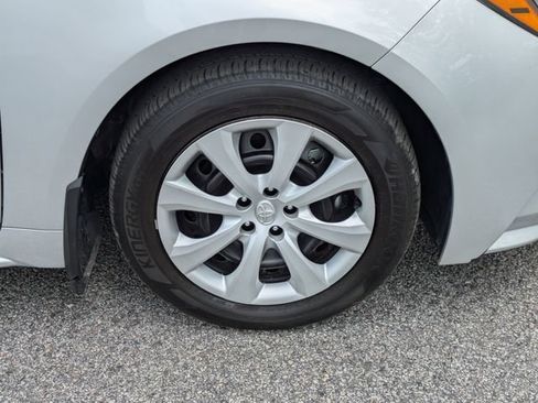 Used 2024 Toyota Corolla LE FWD image 14