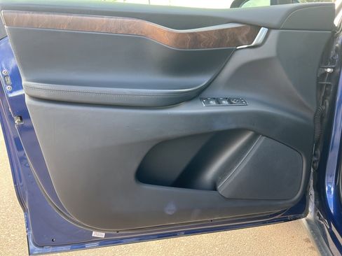 Used 2021 Tesla Model X Long Range image 13