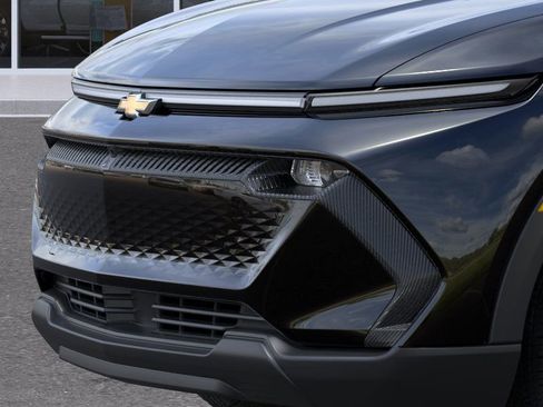 New 2026 Chevrolet Equinox EV LT image 38