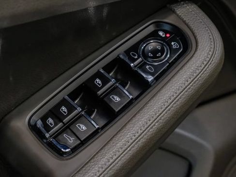 Used 2018 Porsche Macan Sport Edition AWD/4WD image 68