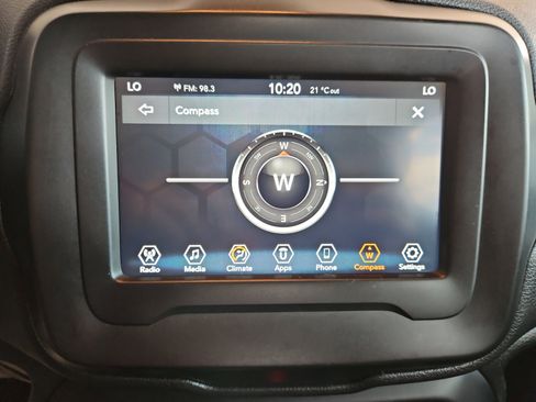 Used 2019 Jeep Renegade Altitude w/ Quick Order Package 2XM image 28