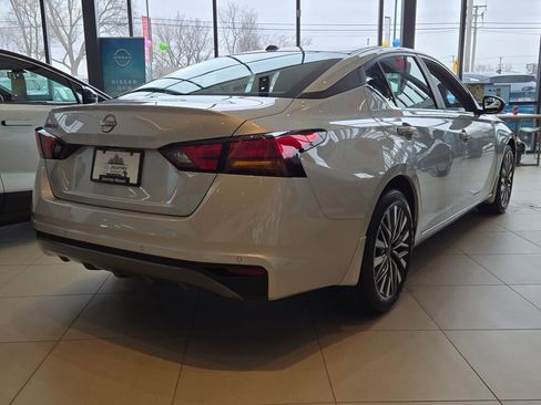 New 2026 Nissan Altima 2.5 SV FWD image 10