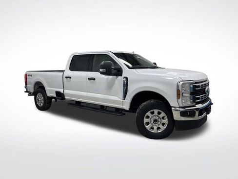 Used 2024 Ford F250 XLT image 40