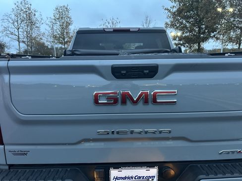 Used 2024 GMC Sierra 1500 AT4 image 30