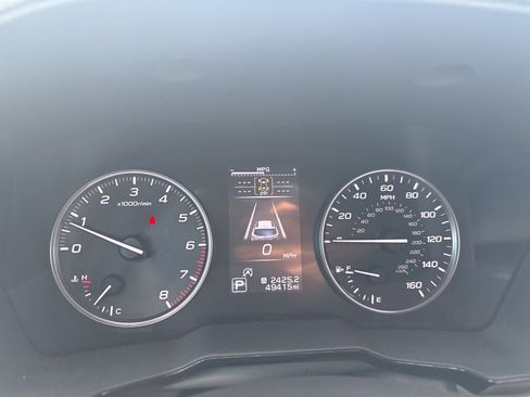 Used 2024 Subaru Outback Premium AWD/4WD image 17