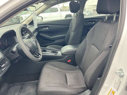 Certified 2023 Honda Accord EX image 18