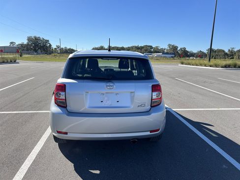 Used 2010 Scion xD image 3