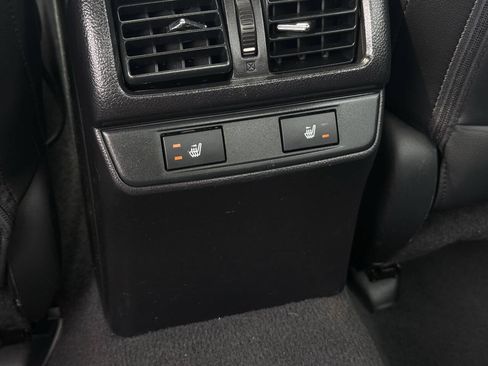 Used 2016 Subaru Legacy 2.5i Limited AWD/4WD image 38