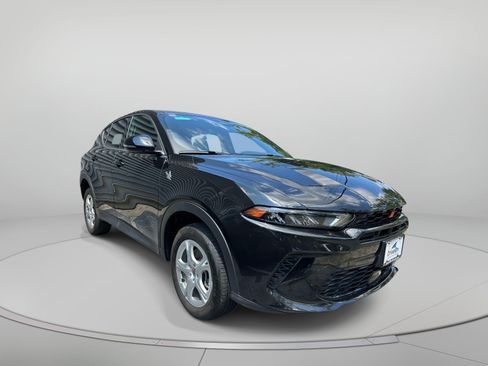 Used 2023 Dodge Hornet GT w/ Cold Weather Group AWD/4WD image 6