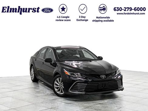 Used 2022 Toyota Camry LE FWD image 1