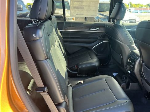 New 2026 Jeep Grand Cherokee L Limited AWD/4WD image 18
