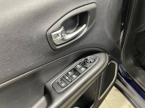 Used 2019 Jeep Compass Latitude w/ Popular Equipment Group image 12