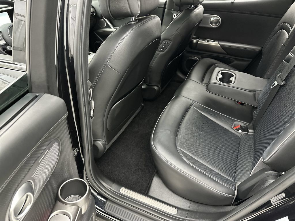 Used 2023 Genesis GV60 Advanced AWD/4WD image 23