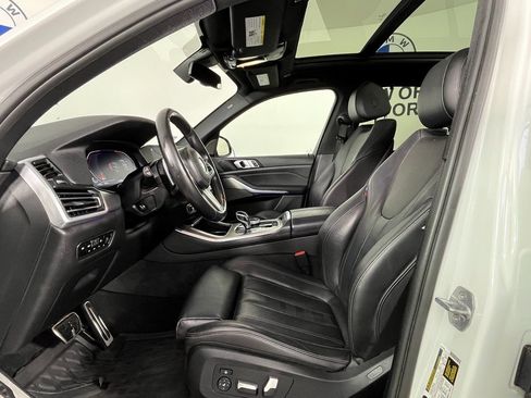 Used 2019 BMW X5 xDrive40i w/ M Sport Package image 16