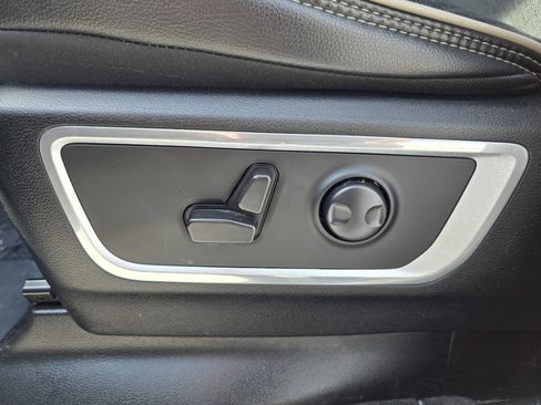 Used 2022 RAM 1500 Laramie image 23