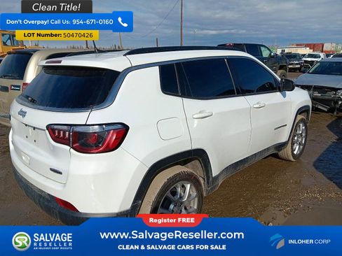 Used 2023 Jeep Compass Latitude AWD/4WD image 4