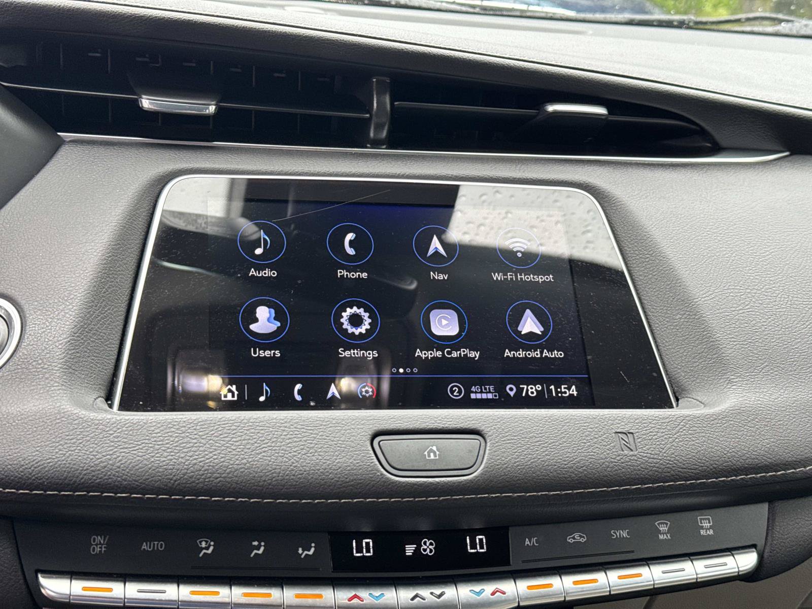Used 2020 Cadillac XT4 Premium Luxury w/ Enhanced Visibility Package FWD image 19