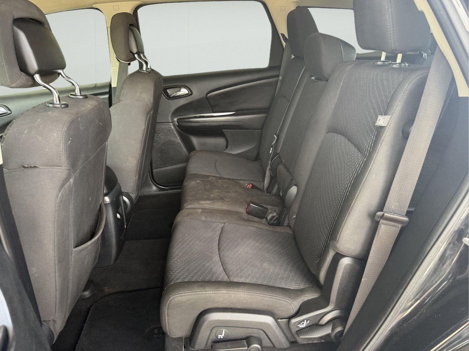 Used 2018 Dodge Journey SE w/ Blacktop Package FWD image 12