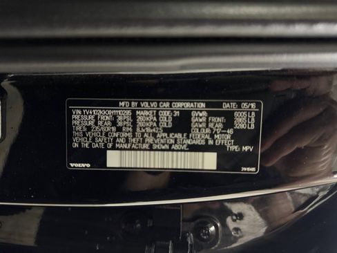 Used 2017 Volvo XC90 T5 Momentum w/ Vision Package FWD image 39