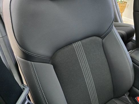 Used 2025 MAZDA CX-50 AWD 2.5 S w/ Premium Package image 25