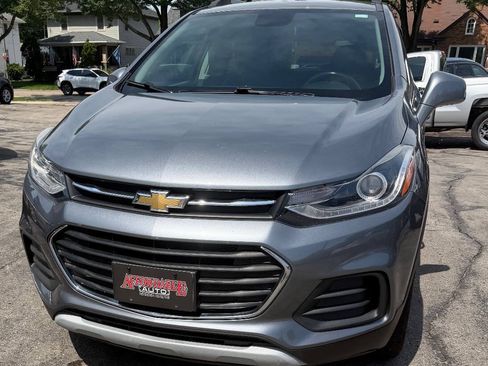 Used 2019 Chevrolet Trax LT w/ LT Convenience Package AWD/4WD image 6
