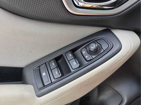 Used 2021 Subaru Forester Premium AWD/4WD image 25