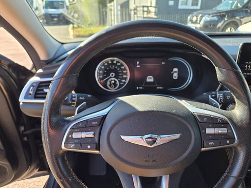 Used 2023 Genesis G70 2.0T image 38