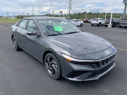 New 2025 Hyundai Elantra SEL