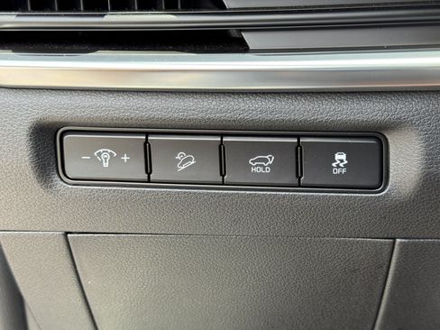 Used 2025 Kia Telluride SX w/ SX Captain's Chair Package FWD image 25