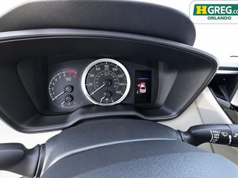 Used 2020 Toyota Corolla LE FWD image 14
