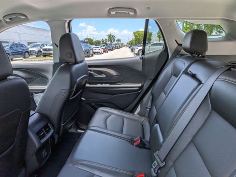 Used 2021 GMC Terrain SLT w/ Infotainment Package II FWD image 15