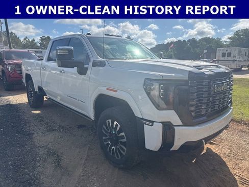 Used 2025 GMC Sierra 2500 Denali Ultimate w/ Max Trailering Package AWD/4WD image 2
