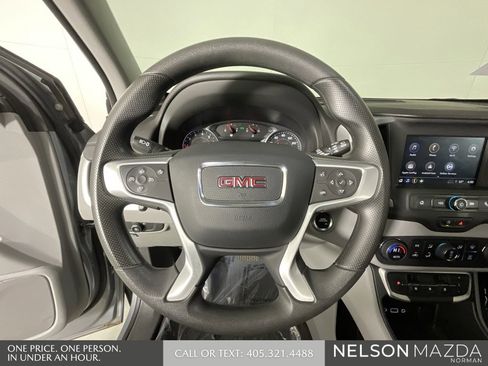 Used 2023 GMC Terrain SLE w/ Driver Convenience Package image 41