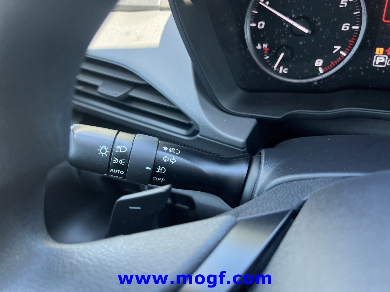 Used 2024 Subaru Crosstrek 2.0i Premium AWD/4WD image 13