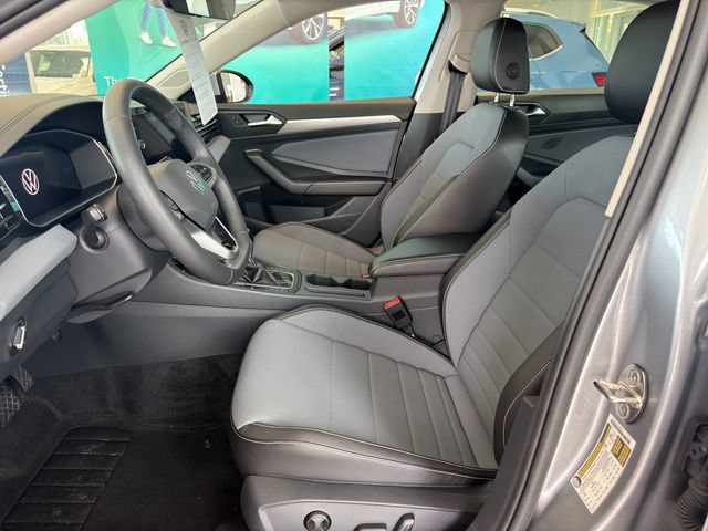 Certified 2026 Volkswagen Jetta SE FWD image 10