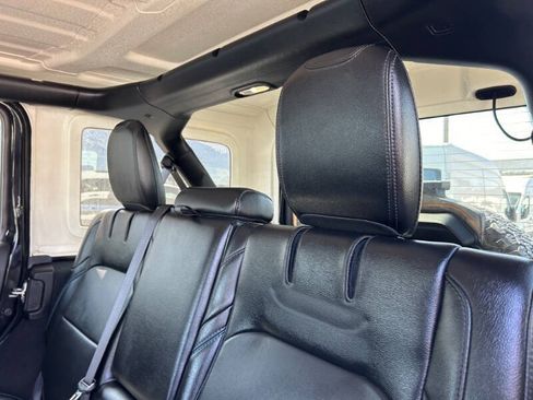 Used 2023 Jeep Wrangler Unlimited Rubicon 4xe AWD/4WD image 19