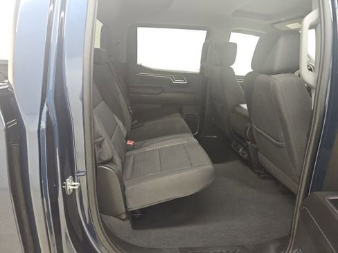 Used 2022 Chevrolet Silverado 1500 LT AWD/4WD image 20