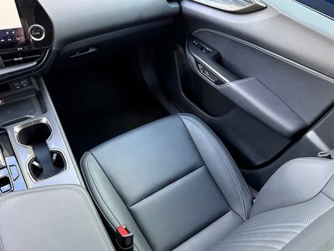 Used 2025 Lexus NX 250 FWD w/ Towing Package (2000 Lbs) image 26