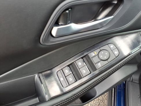 Used 2026 Nissan Rogue SV image 14