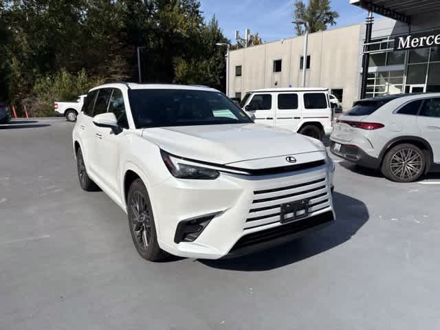 Used 2025 Lexus TX 350 AWD w/ Technology Package image 3