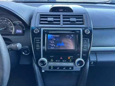 Used 2012 Toyota Camry SE w/ Convenience Pkg FWD image 20
