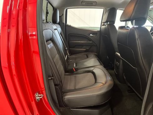 Used 2016 GMC Canyon SLE w/ All Terrain Package AWD/4WD image 29