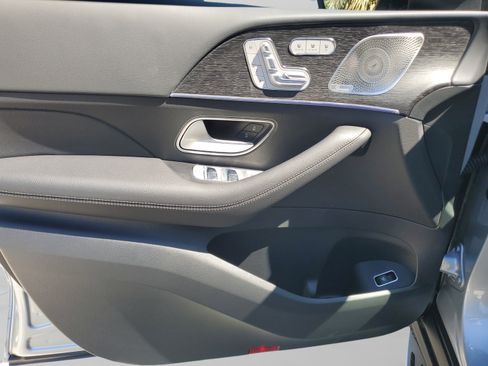 Certified 2026 Mercedes-Benz GLS 450 4MATIC image 31