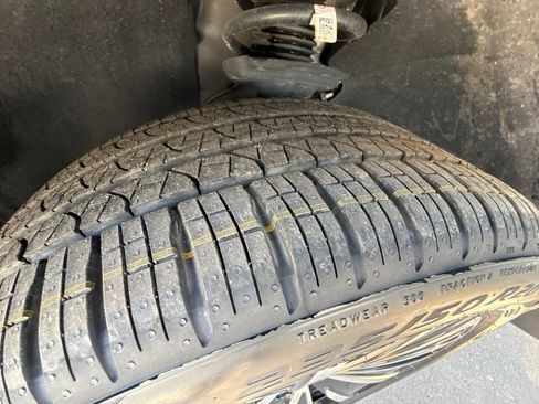 Certified 2024 Volkswagen ID.4 Pro AWD/4WD image 29