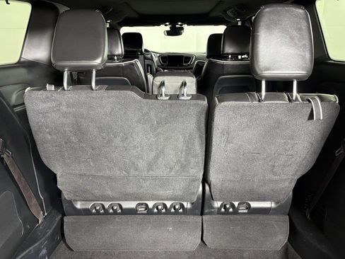 Used 2018 Chrysler Pacifica Limited w/ Advanced Safetytec Group image 17