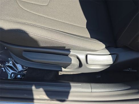 New 2025 Hyundai Elantra Sport image 12