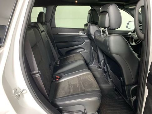 Used 2020 Jeep Grand Cherokee Altitude AWD/4WD image 25