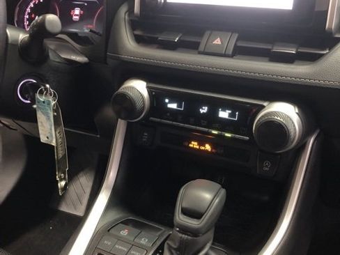 Used 2024 Toyota RAV4 LE image 20